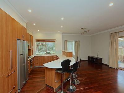 36 Bussell Road, Wembley Downs