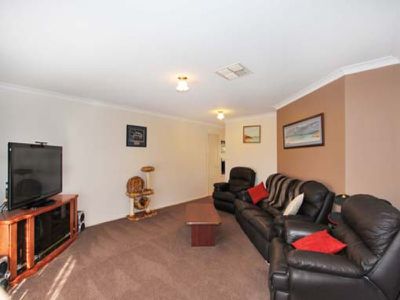 32 Cavalier Crescent, Boulder