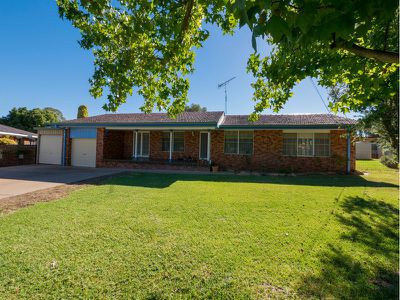 2 Garnet Street, Dubbo