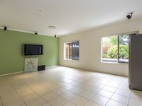 62 Ellendale Circuit, Eight Mile Plains