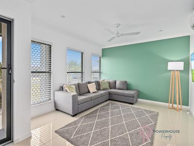 7 Eluma Mews, Smithfield