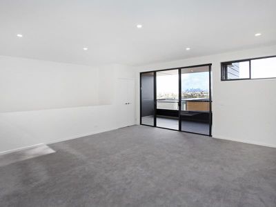 2 / 14 Horizon Drive, Maribyrnong