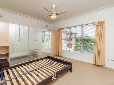 5 / 3 Ball Avenue, Eastwood