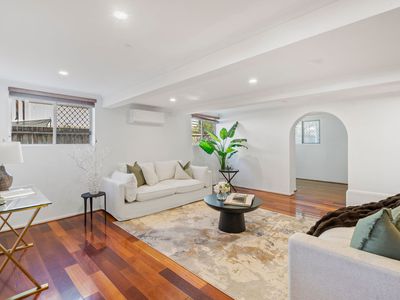 16 Duke Street, Ascot