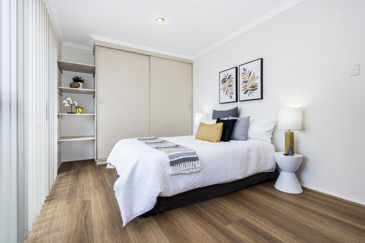 33 Riga Crescent, Willetton