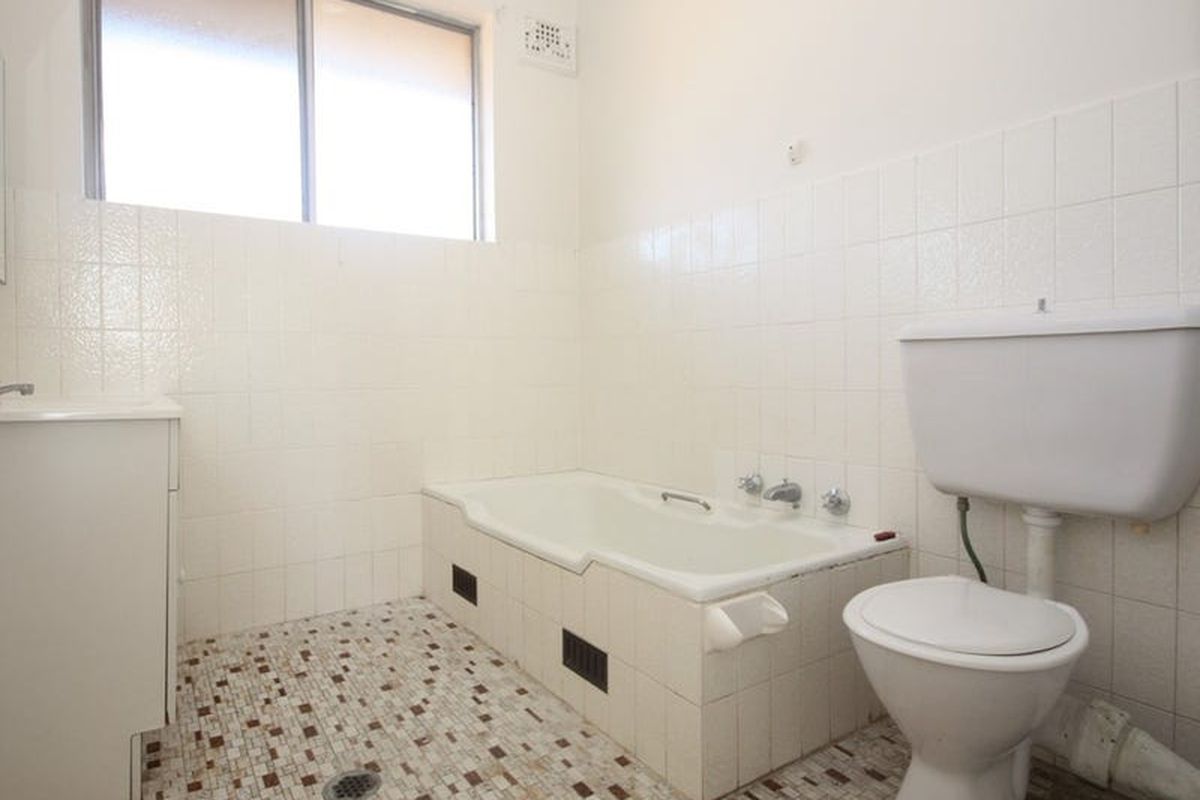 6 / 19 Lyons Street, Strathfield