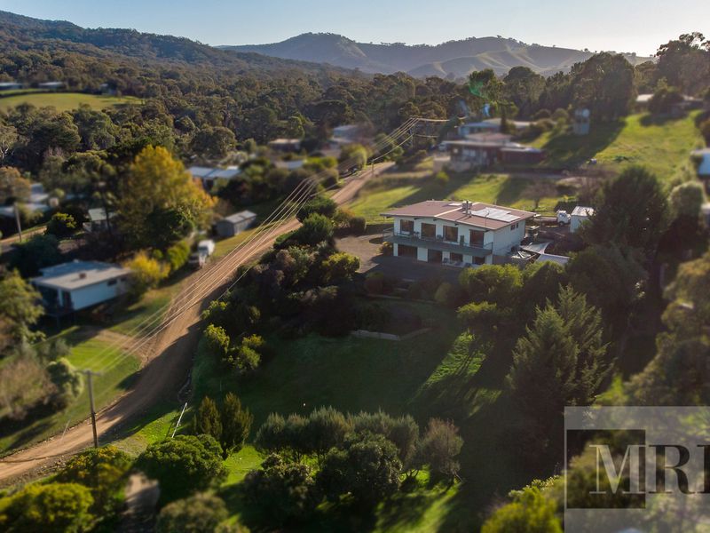 14 Goughs Crescent, Goughs Bay