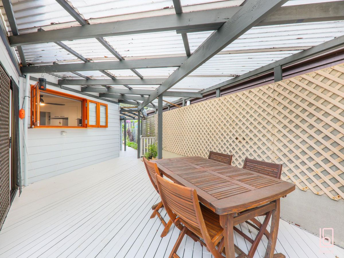 1 Parklake Close, Wyongah