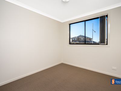 10a Faithful Street, Oran Park