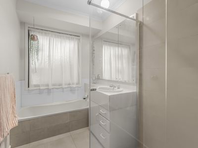 30 Bungower Road, Mornington