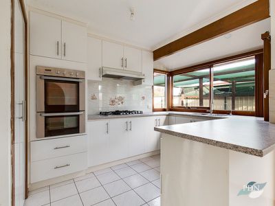 37 Danube Drive, Werribee