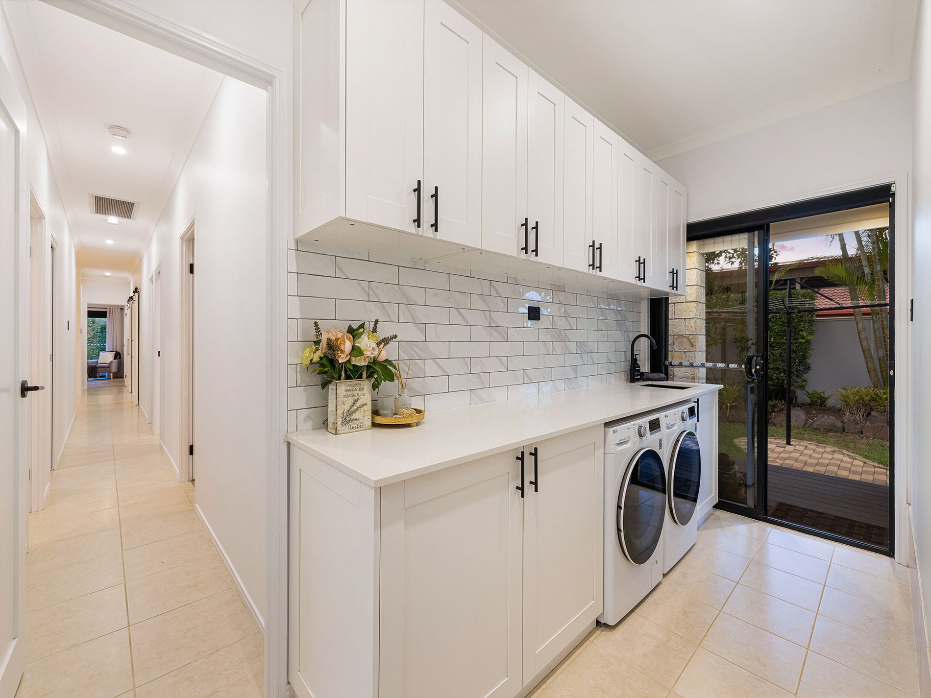 37 Endeavour Bark Drive, Glass House Mountains