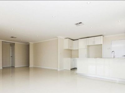 126 Kinross Drive, Kinross