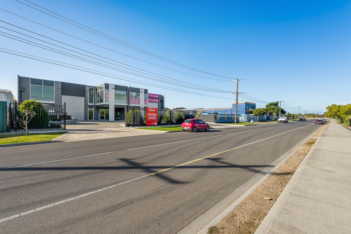 12 Racecourse Road, Williamstown