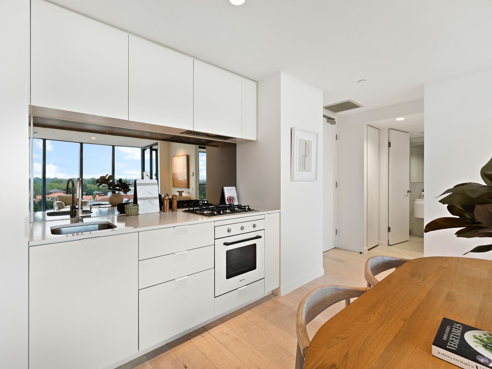 1105 / 681 Chapel Street, South Yarra