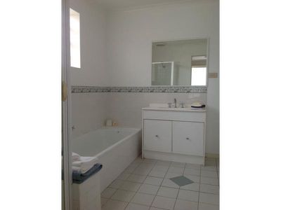 1 Burlington Crescent, Leopold