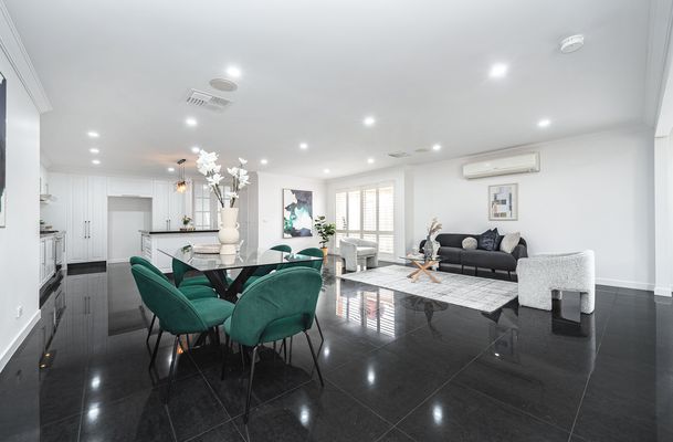 13 Wisla Circuit, Roxburgh Park
