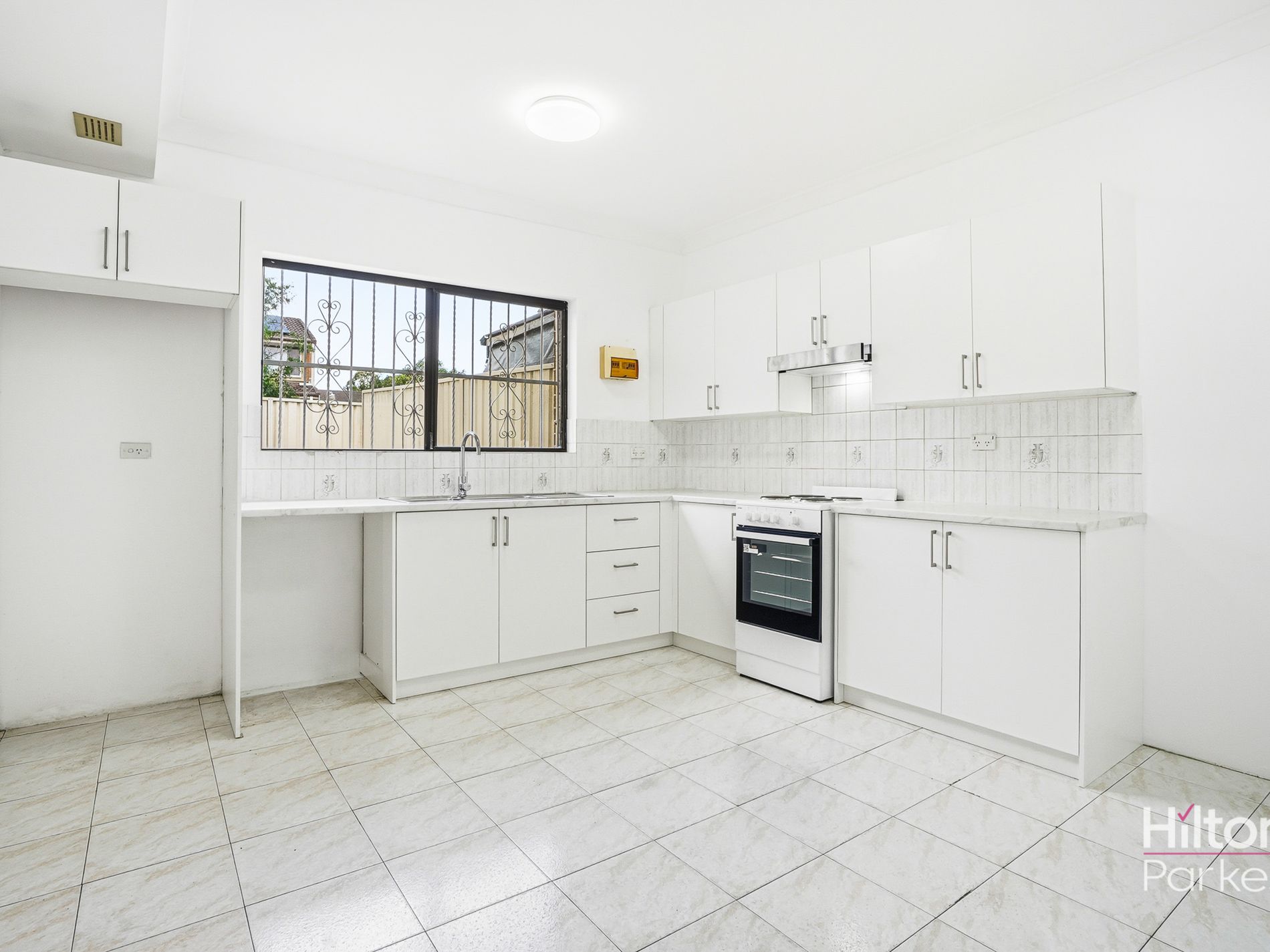 11 / 10 Bunting Street, Emerton