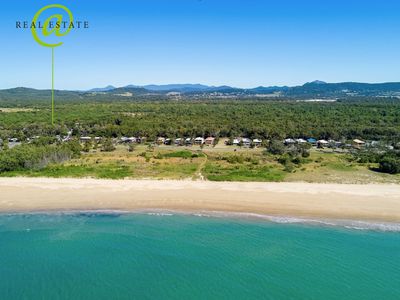 10 / 946 Scenic Highway, Kinka Beach