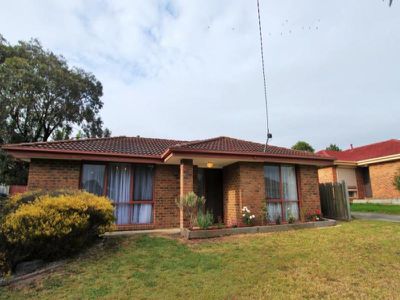 50 Springfield Crescent, Hampton Park