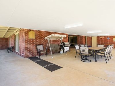5-7 Jacaranda Ave, Rutherglen