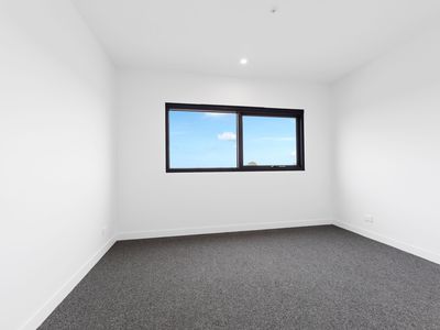 510B / 294 bell , Heidelberg West
