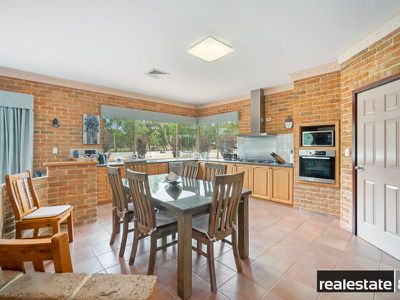 21 Corte Close, Brigadoon