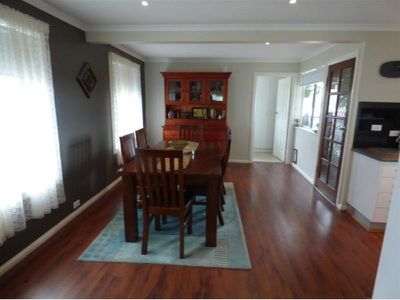 12 Barwin St, Forbes