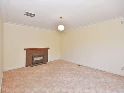 192 High Street, Kangaroo Flat