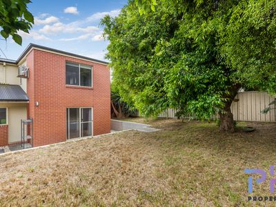 1 / 30B Regency Place, Kennington