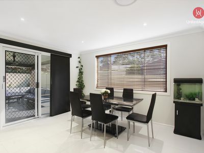4 Cayley Place, Horningsea Park