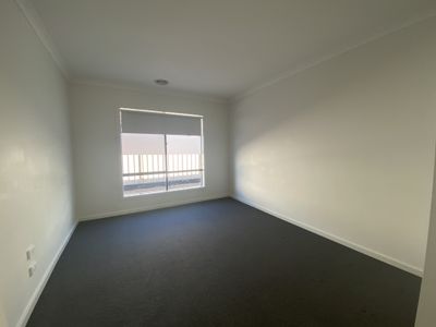 4 Federation Boulevard, Truganina