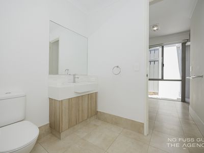 1 / 12 Loder Way, South Guildford