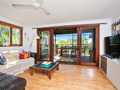 3 Beach Avenue, South Golden Beach