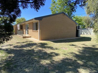 2 / 24 William Street, Kingaroy