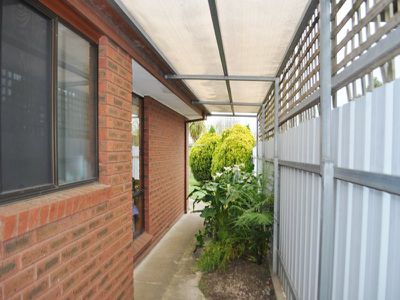 5 Worsley Place, Lavington