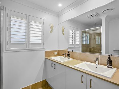 14 Viv Hull Avenue, Eumundi