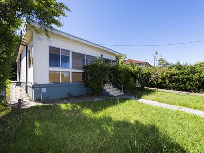 25 Blackall Avenue, Crestwood