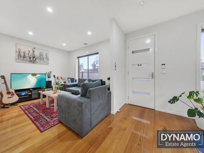 1 / 8 Dunn Street, Broadmeadows