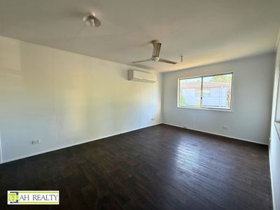 15 Barraclough Crescent, Moranbah