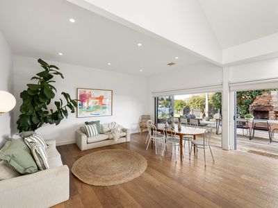 18 Cunninghame Street, Sale