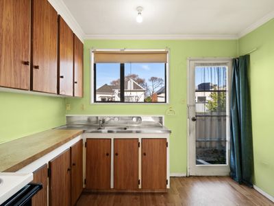 10D Law Street, Caversham