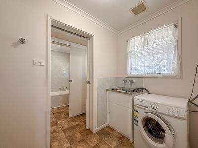 5 Harrison Crescent, Swan Hill