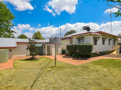 2 Stirling Street, East Toowoomba