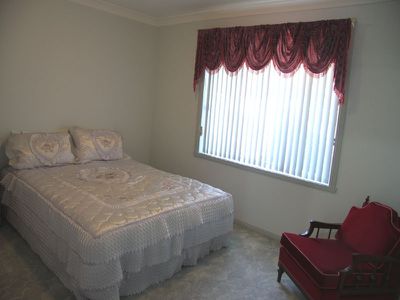 1 / 6 Bright Street, Forster