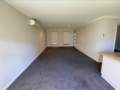 10 / 25 Deutgam Street, Werribee