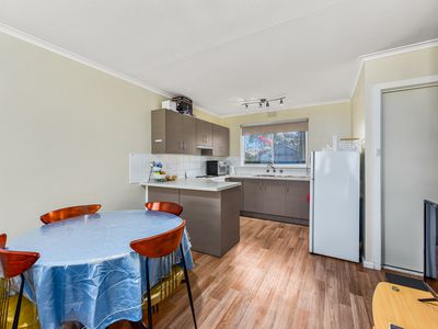 6 Stuckey Street, Millicent