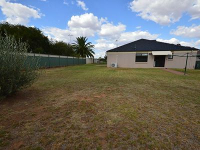 1 St Andrews Drive, Dubbo