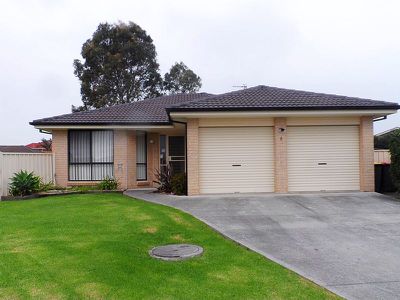 8 Kembla Cl, Nowra