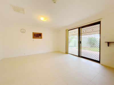2 / 10 Millar Place, Willetton